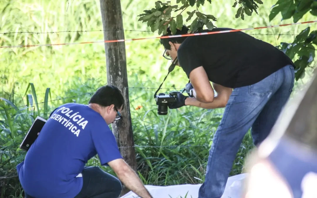 Morto amarrado no Jardim Imá tem ferimentos por todo o corpo e polícia busca identificação