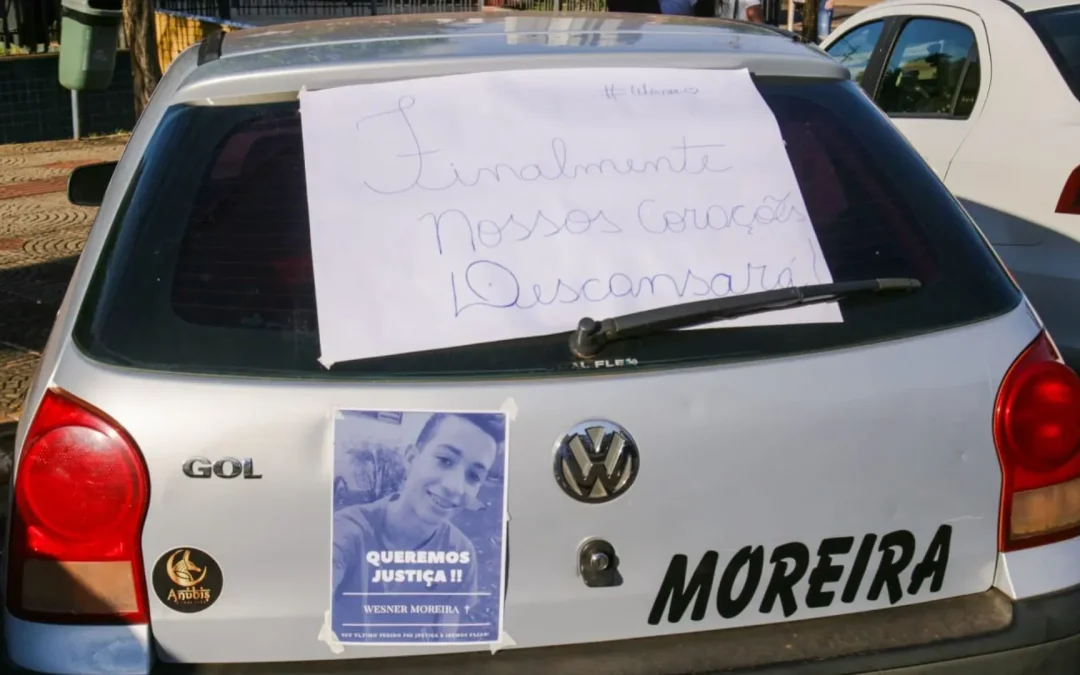 Dupla é julgada por morte de Wesner em lava-jato; ‘meu luto virou luta’, diz mãe