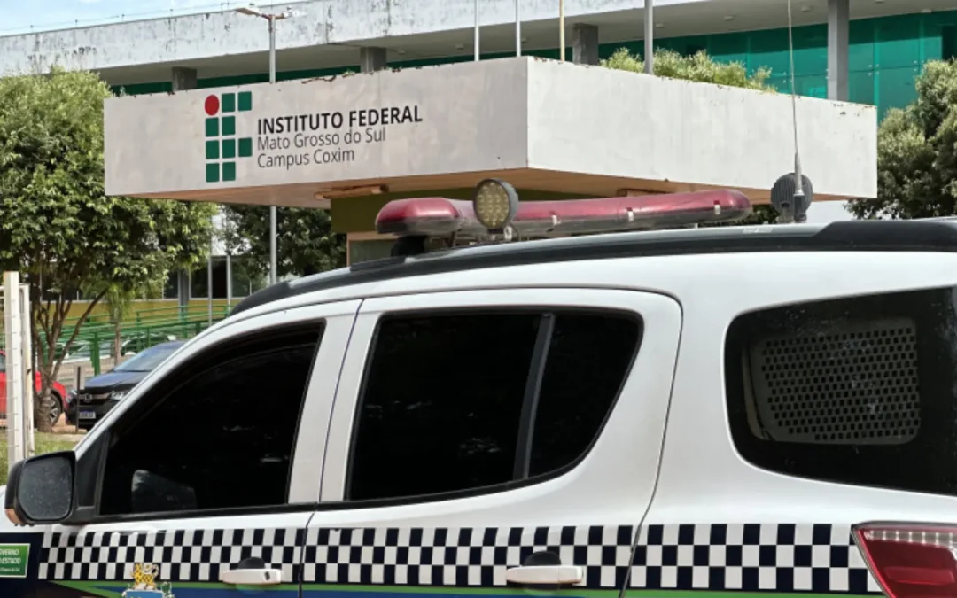 Três adolescentes são apreendidos com adaga após polícia descobrir plano para ataque no IFMS