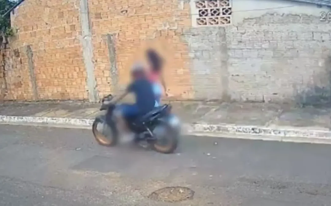 Motociclista que deu tapa nas nádegas de jovem no Aero Rancho é interrogado e indiciado