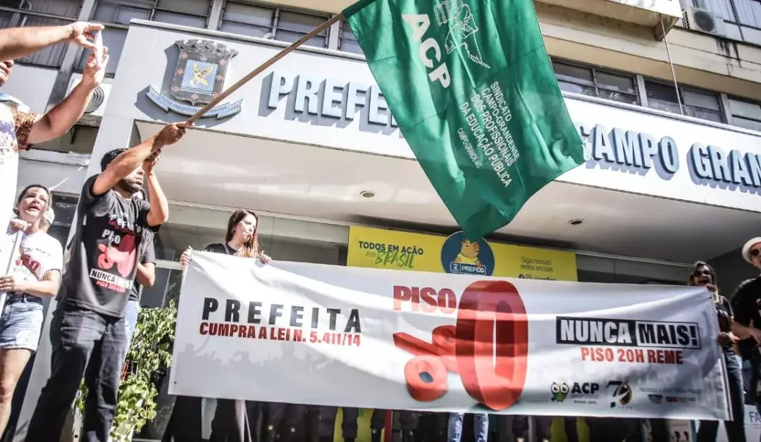 Pagamento parcelado de reajuste a professores de Campo Grande deve se estender até 2024
