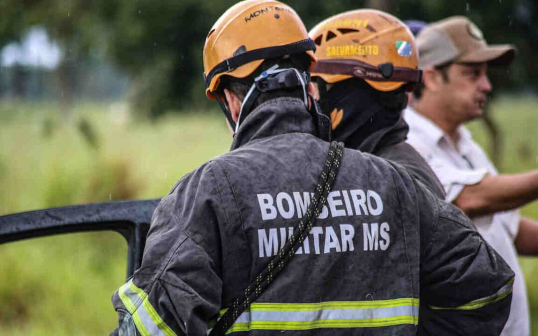 AGORA: Acidente no minianel na BR-163 entre caminhão e carro acaba com um morto