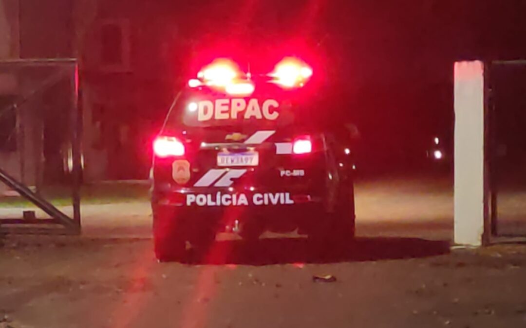 Assaltante é flagrado roubando jovem e morre em troca de tiros com a polícia