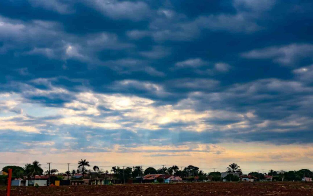De 43°C para 21°C: frente fria afasta calorão e derruba temperaturas em Mato Grosso do Sul