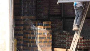 Polícia faz batida em distribuidoras contra venda de bebidas adulteradas em Campo Grande