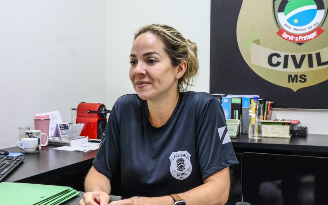 ‘Vou levar meu fuzil para o Caiobá’: adolescente posta foto com arma na internet e vai parar na delegacia