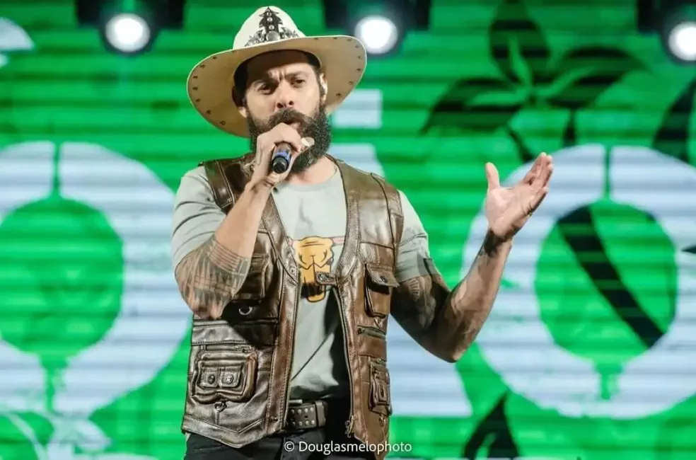Programa inédito que João Carreiro gravou 21 dias antes de morrer será exibido na TV aberta neste domingo