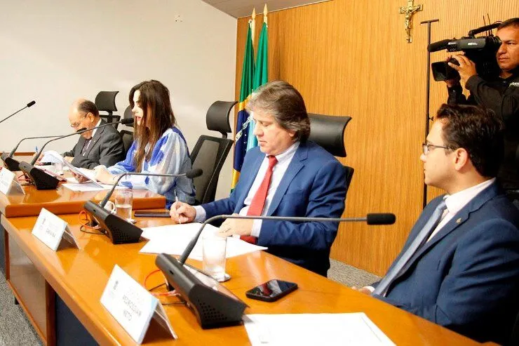 Assembleia Legislativa aprova tramitação do projeto de reajuste salarial dos servidores da casa