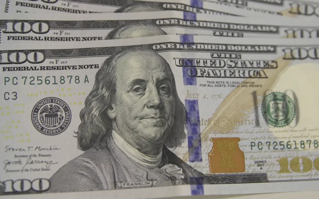 Dólar sobe para R$ 5,14 um dia após divisão no Copom