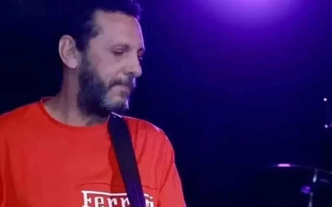 Ex-guitarrista da banda Camisa de Vênus, Gustavo Mullem morre aos 72 anos