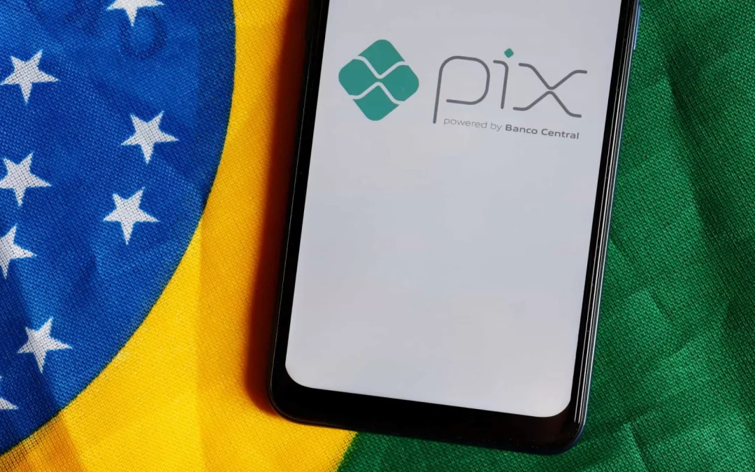 Um em cada três brasileiros abre conta em banco para fazer ou receber Pix, diz Mercado Pago