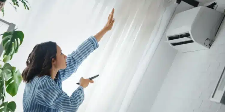 Colocar o ar-condicionado nesta temperatura pode encarecer sua conta de luz em até 25%