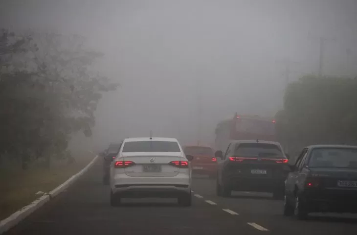 Com as menores temperaturas desta frente fria, domingo encerra a semana com tempo instável