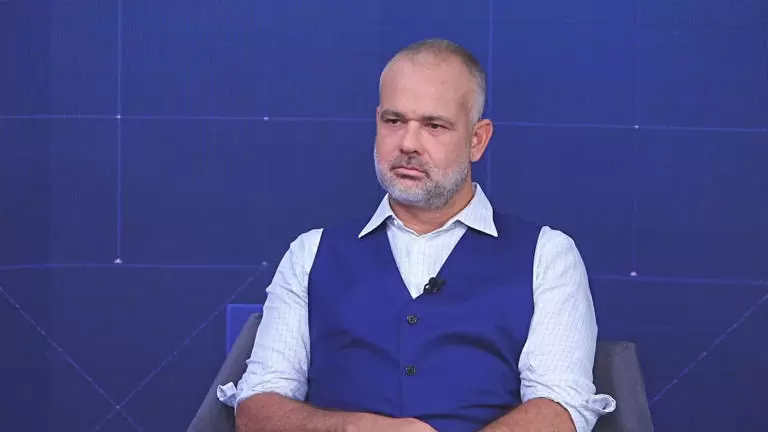 Queda de popularidade de Lula é “tempestade perfeita”, afirma especialista