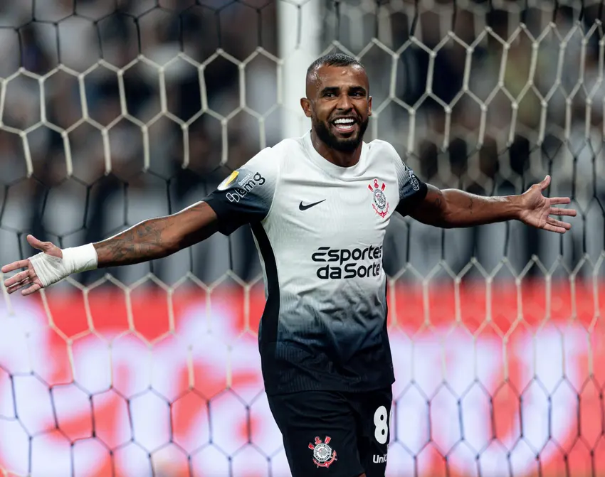 Corinthians segura pressão do Novorizontino e vence mais uma no Paulistão