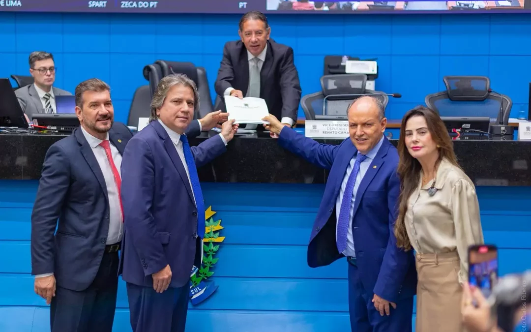 Deputado Caravina reforça críticas à concessão da BR-163 durante entrega de relatório na ALEMS