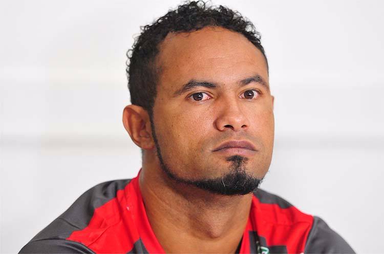 Após acusação de mãe de Eliza Samudio sobre pensão, goleiro Bruno se pronuncia