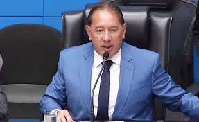 Gerson Claro se consolida na disputa pelo Senado e sobe para 3º lugar em nova pesquisa