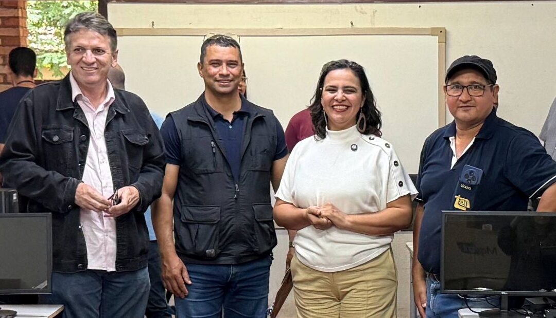 Gleice Jane visita escolas que receberam R$ 150 mil em emendas