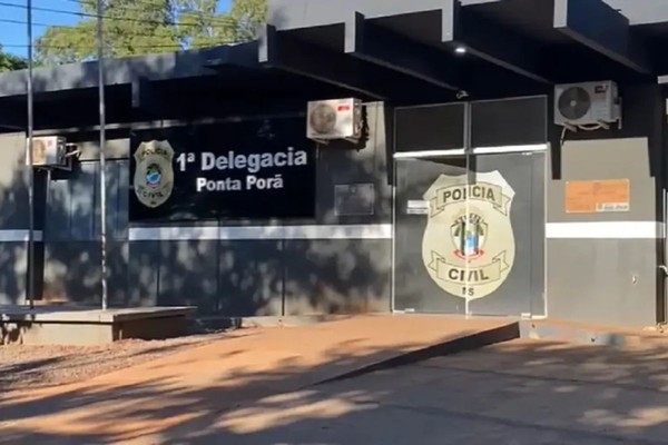 Funcionário morre e dois ficam feridos em ataque a tiros em lava-jato na fronteira