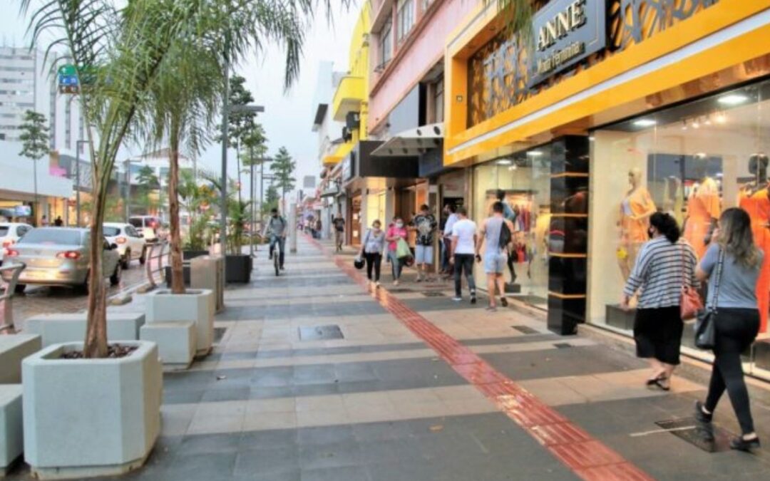 Número de famílias endividadas chega a 68,6% em Campo Grande, aponta pesquisa