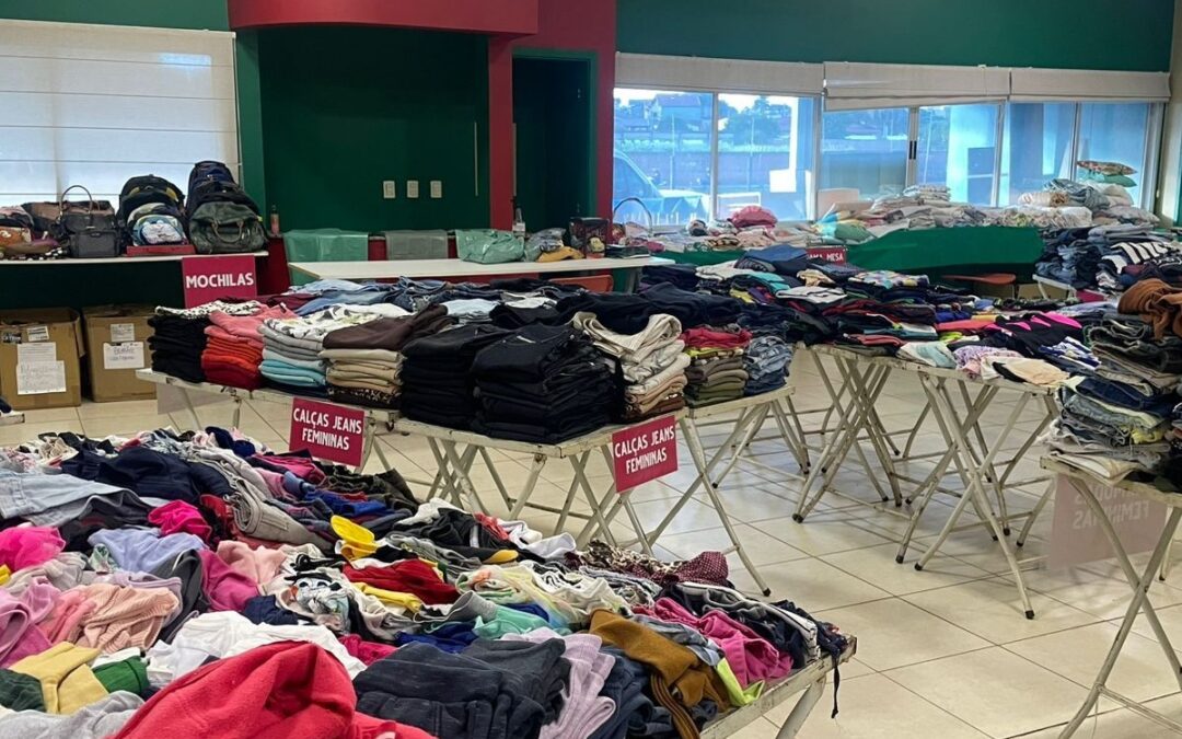 Bazar solidário da AACC oferece mais de 8 mil itens a R$ 5 em Campo Grande