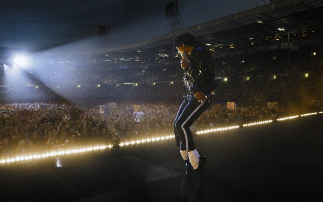 Filme sobre Michael Jackson alcança segunda maior bilheteria mundial de 2026