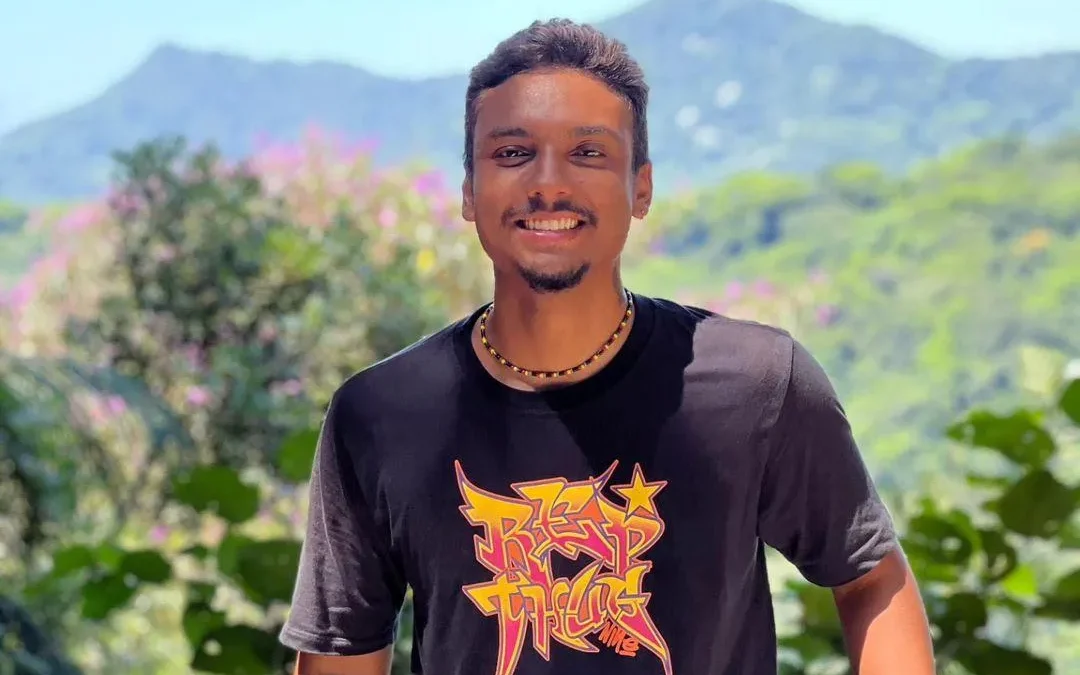 Brasileiro cria IA que traduz Libras em tempo real e impressiona o mundo