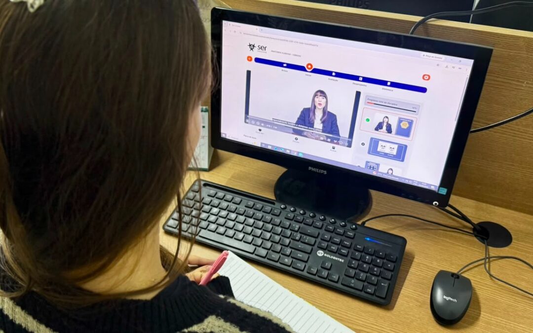 Ser Educacional oferece 100 bolsas gratuitas para mulheres vítimas de violência; inscrições vão até dia 27