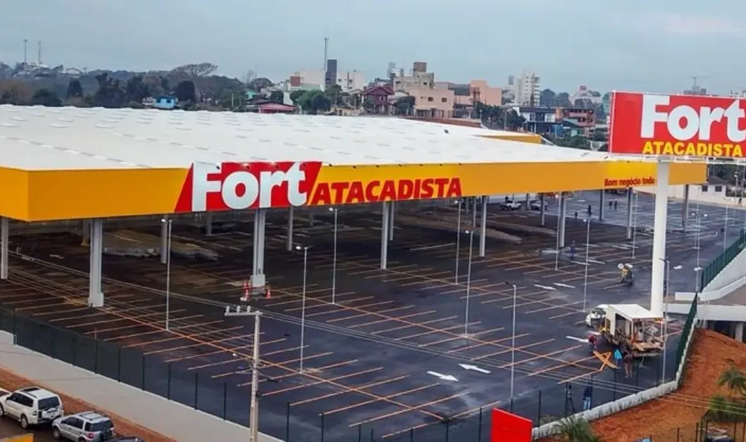 Gigante com sede em Campo Grande compra 21 lojas do Carrefour por R$ 360 milhões